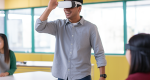 Virtual Reality and Web Courses: The Next Frontier in Online Learning?